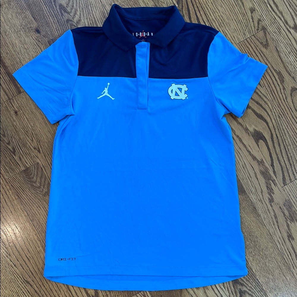 North Carolina Tar Heels Jordan Brand Polo Shirt. Size S. Like New Condition.